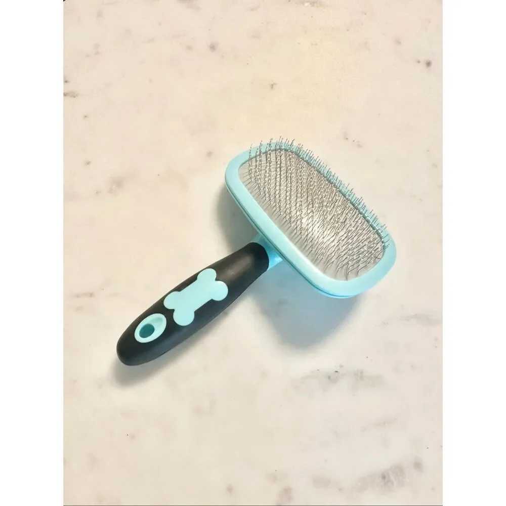 Dog / cat adjustable turquoise blue wire hairbrush